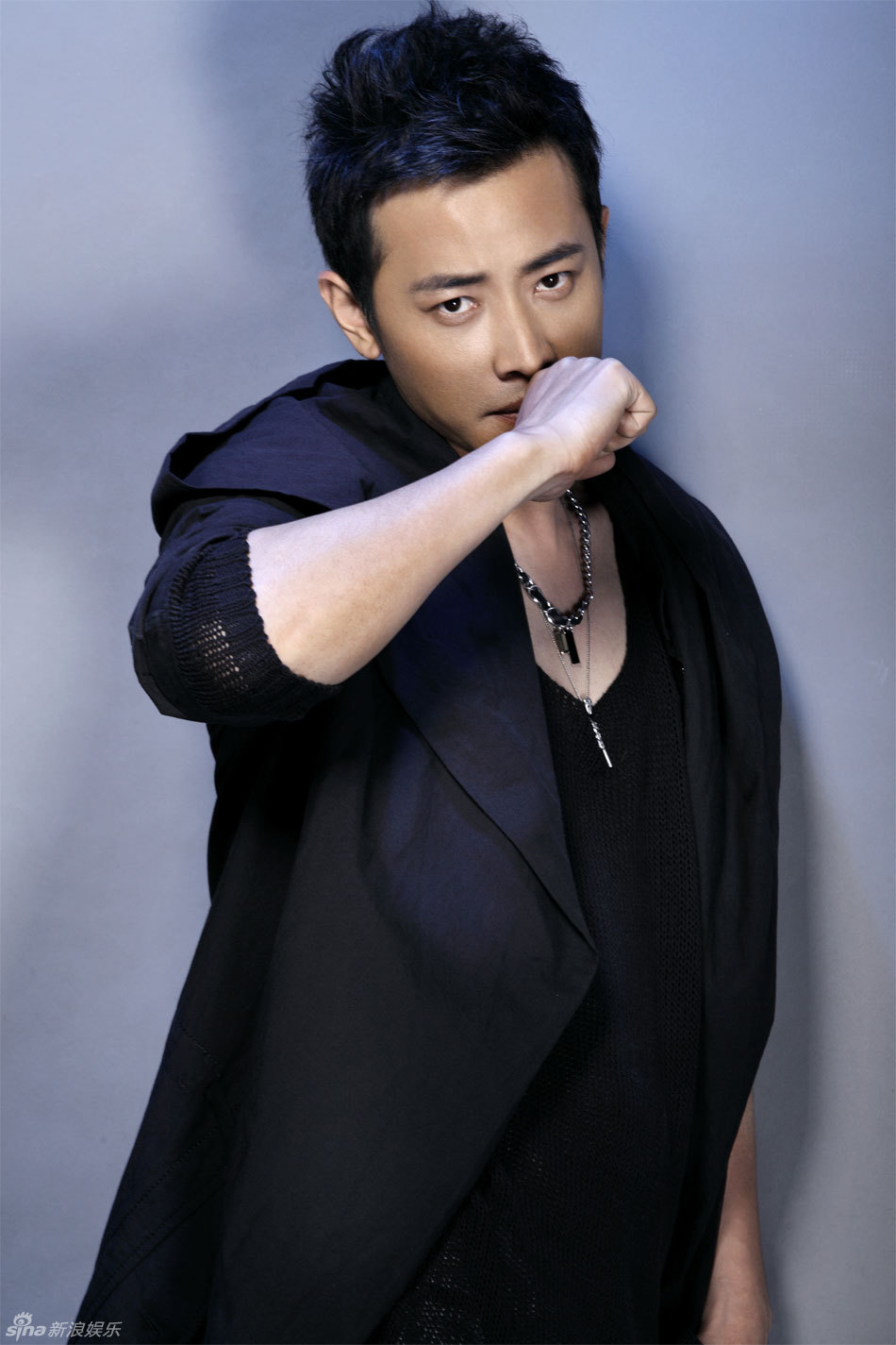 羅晉個(gè)人資料簡(jiǎn)介，演員羅晉的生平與成就概述