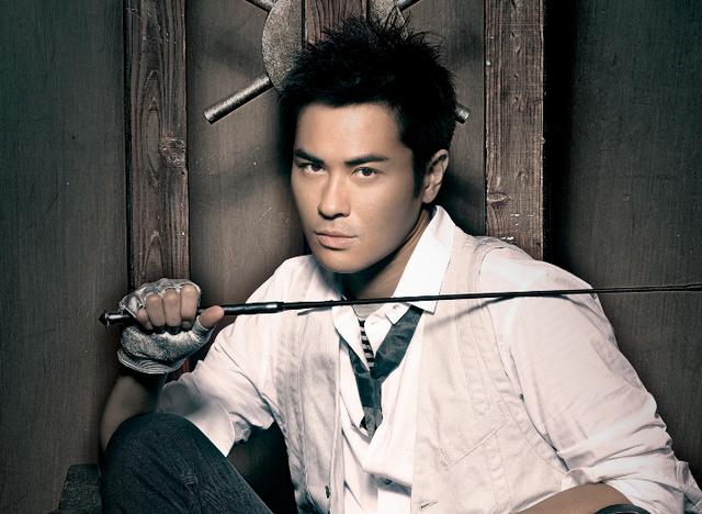 鄭嘉穎的演技與角色塑造技巧，學(xué)習(xí)指南與技能提升秘籍