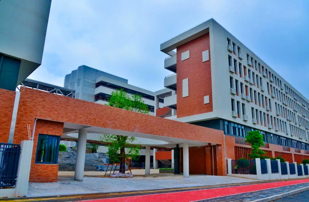 2025新澳最準(zhǔn)的免費資料,綜合計劃評估_旗艦款83.242