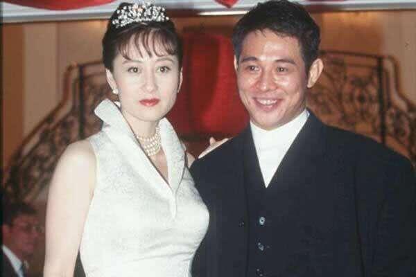 李連杰近況更新,李連杰近況更新，科技巨擘的新里程碑，重塑生活品質(zhì)