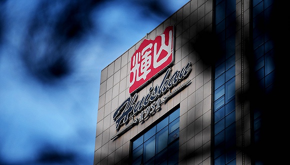 輝山乳業(yè)最新動態(tài),輝山乳業(yè)最新動態(tài)，小巷中的乳業(yè)瑰寶