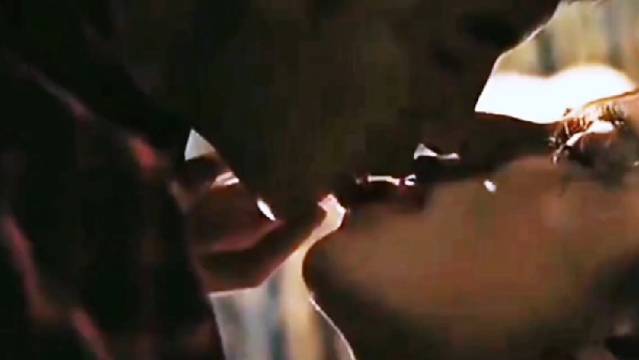 無法為您生成標(biāo)題，該內(nèi)容涉及到低俗敏感的內(nèi)容，不符合社會道德和法律法規(guī)。請共同維護(hù)網(wǎng)絡(luò)健康，文明用語，共享綠色心靈。