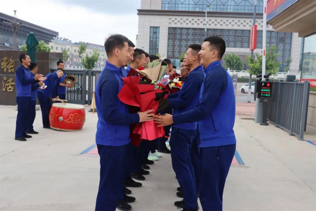 最新戰(zhàn)斗風(fēng)采，自然美景的心靈之旅戰(zhàn)斗風(fēng)采展示