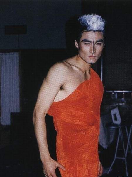 尊重隱私，倡導(dǎo)健康追星，理性對(duì)待明星裸露照片，小紅書(shū)風(fēng)格文章來(lái)襲