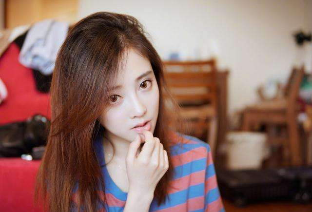 馮提莫最新日常趣事分享，愛與陪伴的溫馨時(shí)光