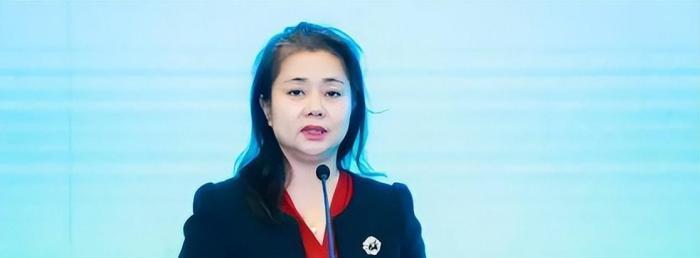 小明星照片背后的故事與影響，星光閃耀背后的真實影響