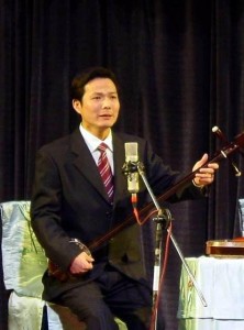 評彈演員秦建國的高科技之旅，科技革新與秦音繞梁的交融之旅