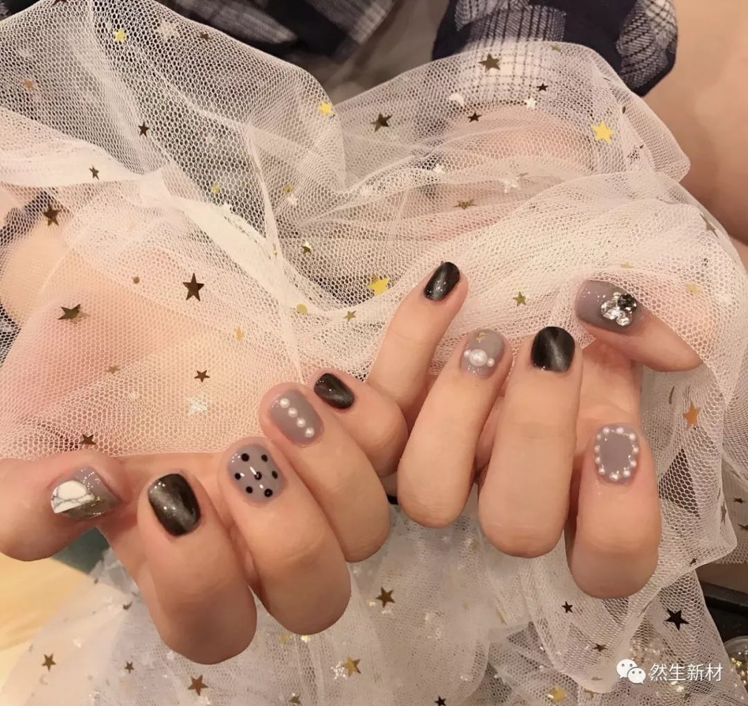 最新美甲款式圖集,最新美甲款式圖集，時尚、潮流與個性的完美融合