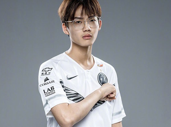 小樂(lè)言最新,小樂(lè)言最新，高科技產(chǎn)品的革新之旅，讓生活因科技而精彩