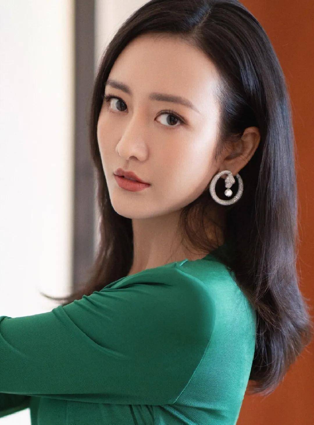 現(xiàn)在女明星的魅力與影響力，多維解讀下的璀璨之光