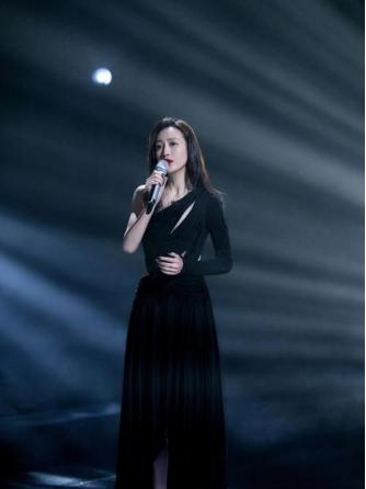 王鷗綜藝動態(tài)，展現多元魅力的舞臺