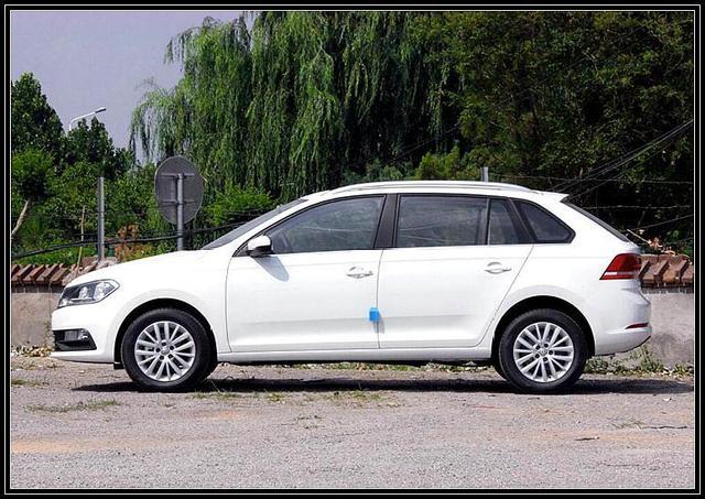 大眾桑塔納價格變動背后的力量，學(xué)習(xí)、自信與趨勢分析