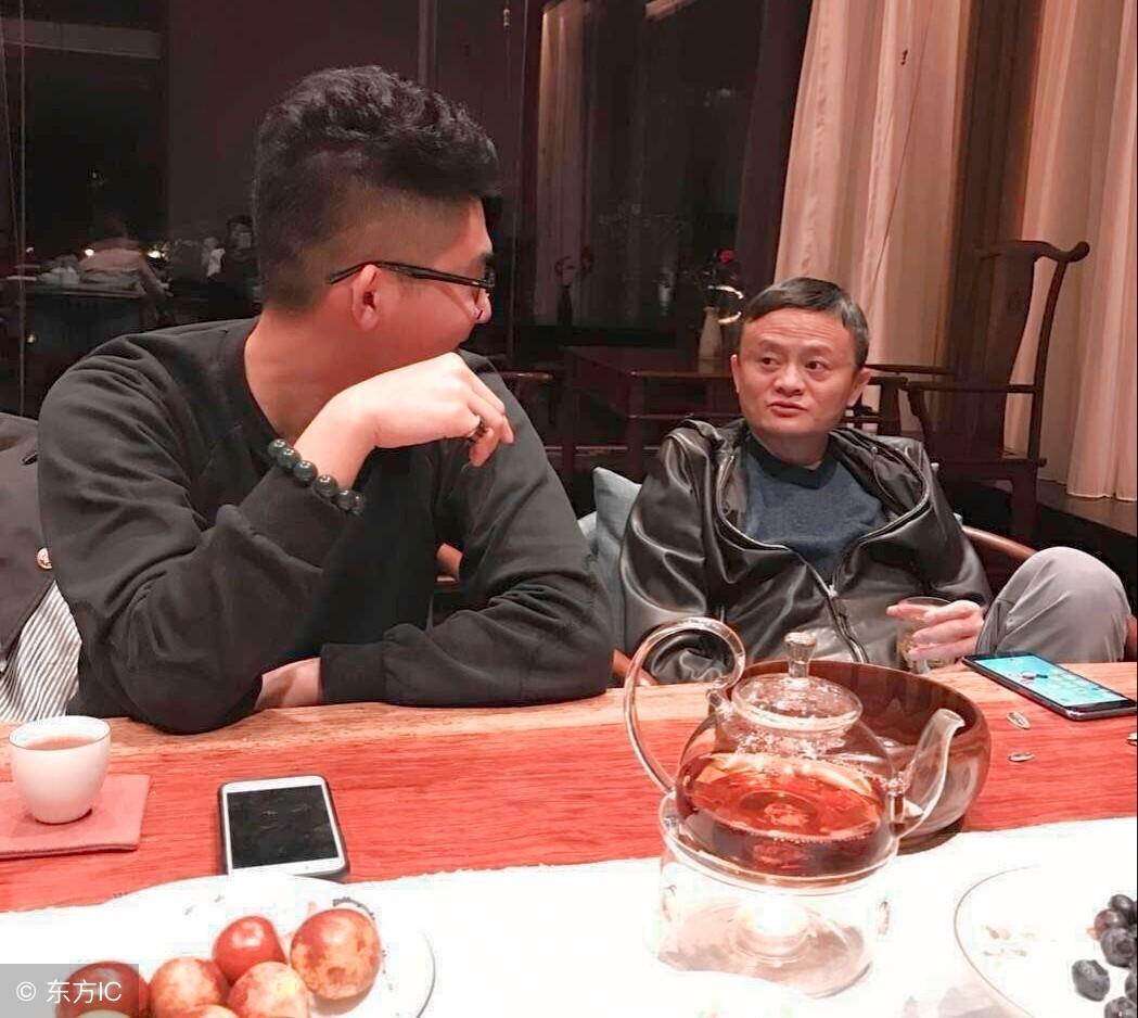 阿里馬云最新動(dòng)態(tài)，領(lǐng)導(dǎo)力展現(xiàn)與未來(lái)展望