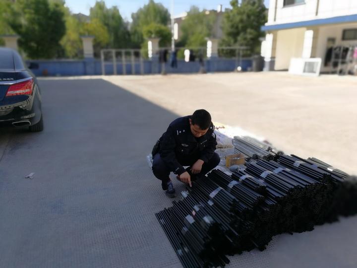 揭秘網(wǎng)絡(luò)販槍背后的神秘故事，小巷特色小店揭示最新消息