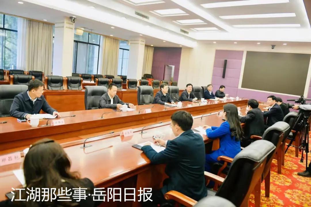 科倫藥業(yè)新疆最新動態(tài)，獨特風味小巷深處的消息