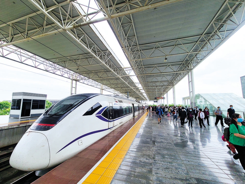 成灌快鐵最新動(dòng)態(tài)，鐵路情懷與隱藏美食探秘小巷故事